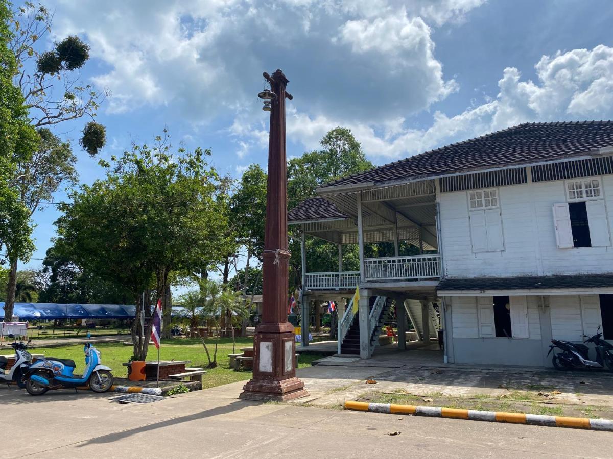 Malee Sirin Old Town Koh Lanta Exterior foto