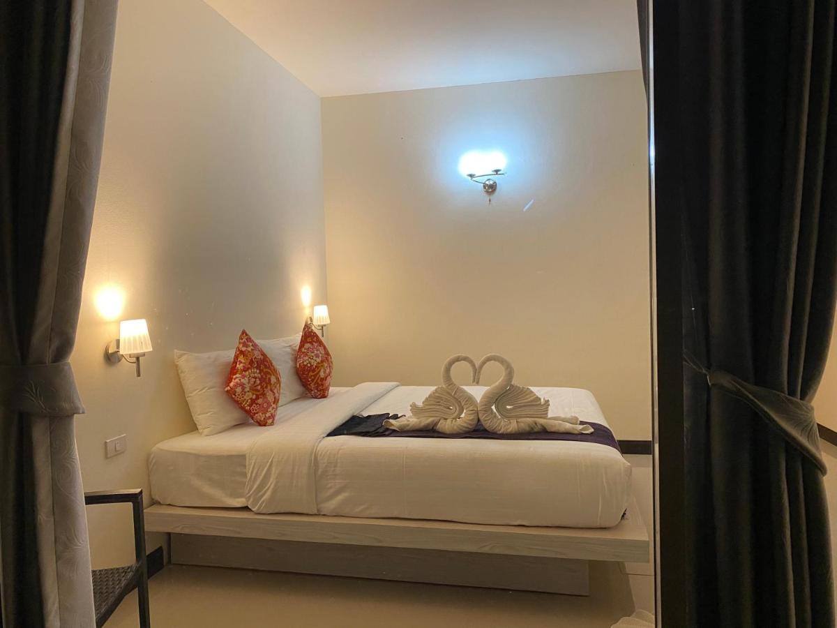 Malee Sirin Old Town Koh Lanta Exterior foto