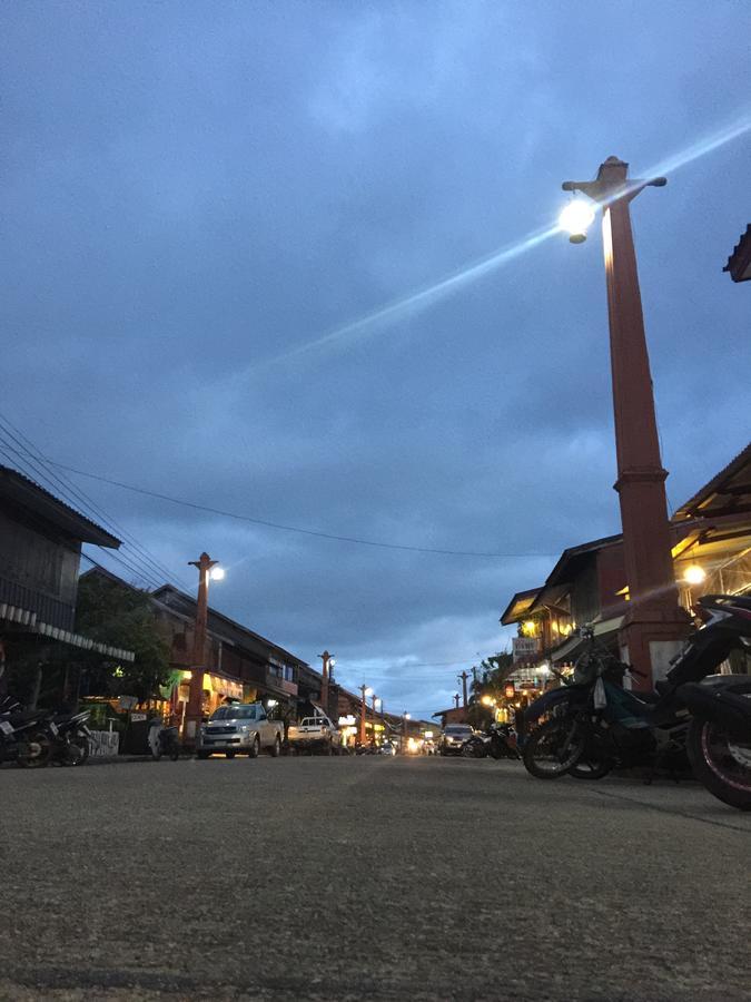 Malee Sirin Old Town Koh Lanta Exterior foto