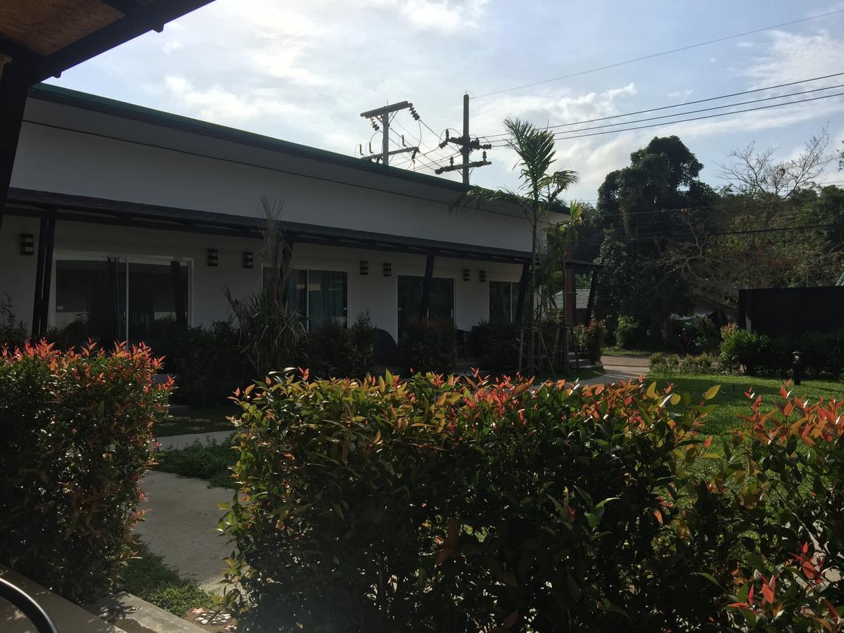 Malee Sirin Old Town Koh Lanta Exterior foto